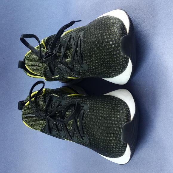 Nike React Infinity Run Flyknit Black Sonic Yellow Sneaker Shoe - Picture 5 of 7